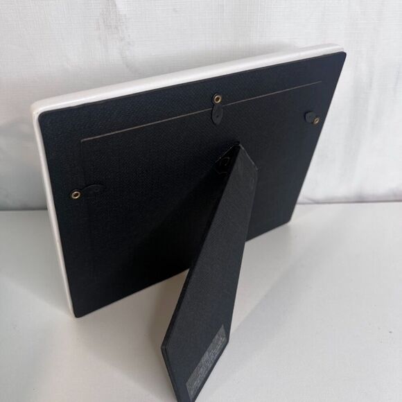 Schmid Beatrix Potter NEW Rabbits in the Snow Picture Frame VTG 1989 Christmas - Picture 2 of 9